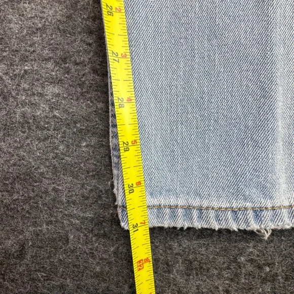 Levi's 550 Jeans Mens 36x32 Light Wash Blue Relaxed Fit Tapered Leg (Fits 34x31) - Picture 13 of 14